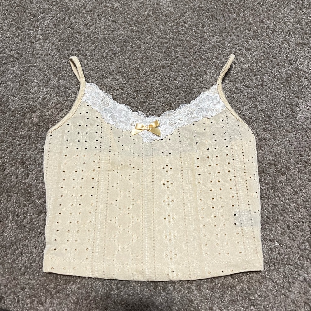 yellow lacy cropped tank